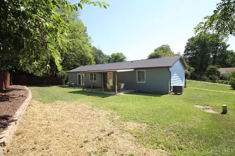 Exterior - 4235 Brookside Dr, Batavia, OH 45103 photo 4 of 5