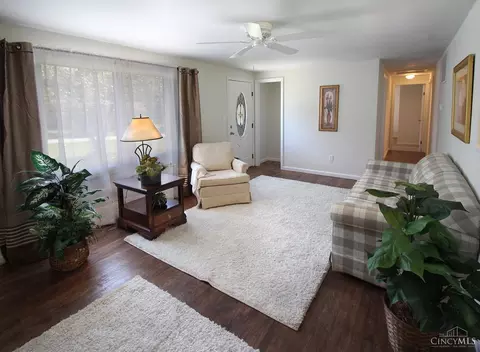 Living - 4235 Brookside Dr, Batavia, OH 45103 photo 3 of 4