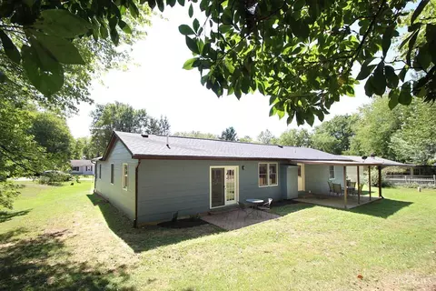 Exterior - 4235 Brookside Dr, Batavia, OH 45103 photo 3 of 5