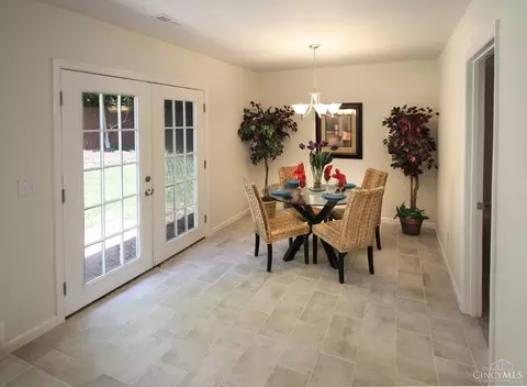 Dining - 4235 Brookside Dr, Batavia, OH 45103 photo 1 of 2
