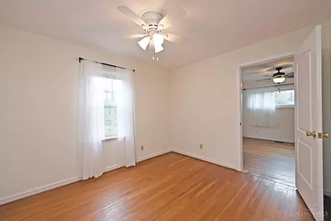 Bedroom - 10079 Corbett Rd, Cincinnati, OH 45231 photo 10 of 10