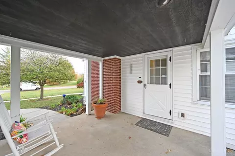 Exterior - 10079 Corbett Rd, Cincinnati, OH 45231 photo 4 of 11