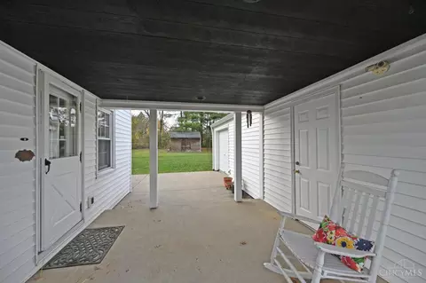 Exterior - 10079 Corbett Rd, Cincinnati, OH 45231 photo 5 of 11