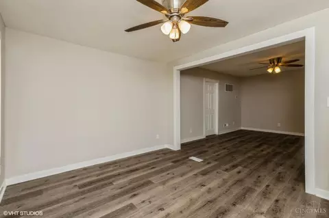Living - 6570 St Rt 133, Pleasant Plain, OH 45162 photo 5 of 7