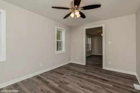 Living - 6570 St Rt 133, Pleasant Plain, OH 45162 photo 3 of 7