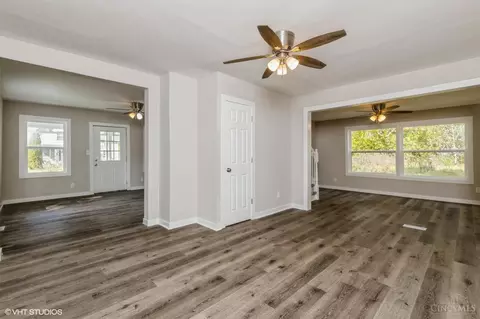 Living - 6570 St Rt 133, Pleasant Plain, OH 45162 photo 7 of 7