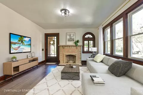 3049 Penrose Pl, Cincinnati, OH 45211 photo 5