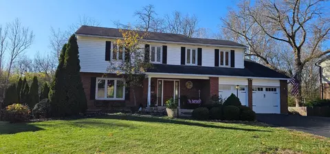 7589 Hidden Trace Dr, West Chester, OH 45069
