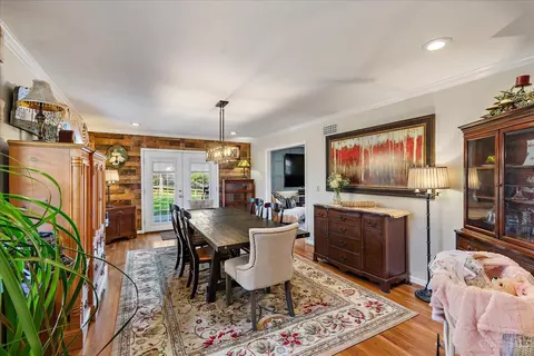 Dining - 6207 Greenbud Dr, Goshen, OH 45122 photo 2 of 2