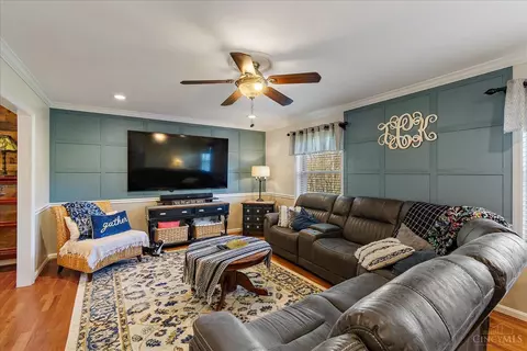 Living - 6207 Greenbud Dr, Goshen, OH 45122 photo 3 of 5