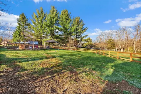 Exterior - 6207 Greenbud Dr, Goshen, OH 45122 photo 8 of 9