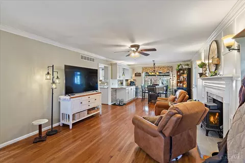 Living - 6207 Greenbud Dr, Goshen, OH 45122 photo 1 of 5