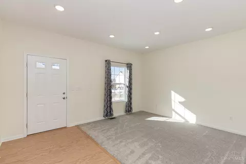 112 Nettleton Ct, Monroe, OH 45050 photo 4
