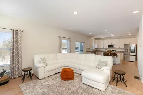 112 Nettleton Ct, Monroe, OH 45050 photo 8