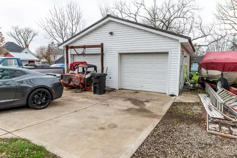 Exterior - 209 Baldwin St, Blanchester, OH 45107 photo 2 of 2