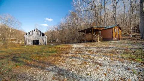668 Tracy Run Rd, Green Twp, OH 45684