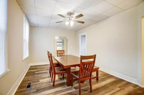 Dining - 1222 Sunset Ave, Cincinnati, OH 45205 photo 3 of 3