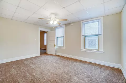 Living - 1222 Sunset Ave, Cincinnati, OH 45205 photo 4 of 5