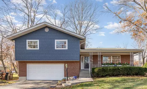 7640 Trailwind Dr, Montgomery, OH 45242