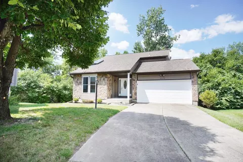 5275 Fieldstone Ct, West Chester, OH 45069