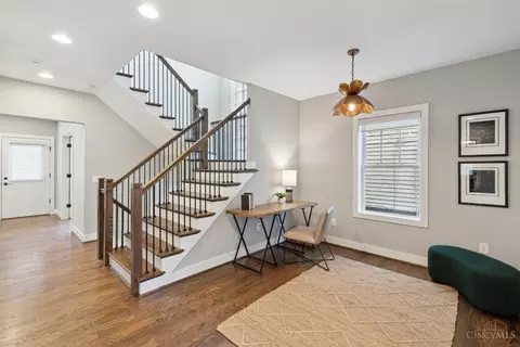 Entry Way - 556 Empress Ave, Cincinnati, OH 45226 photo 3 of 5