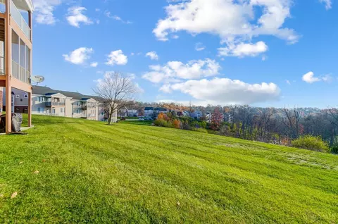 Exterior - 2425 Elderberry Ct, Cincinnati, OH 45239 photo 8 of 11