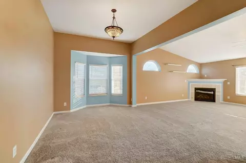 Living - 2425 Elderberry Ct, Cincinnati, OH 45239 photo 6 of 8