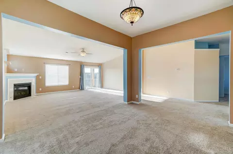 Living - 2425 Elderberry Ct, Cincinnati, OH 45239 photo 8 of 8