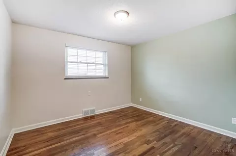 Bedroom - 6628 Haley Ave, Cincinnati, OH 45227 photo 8 of 9