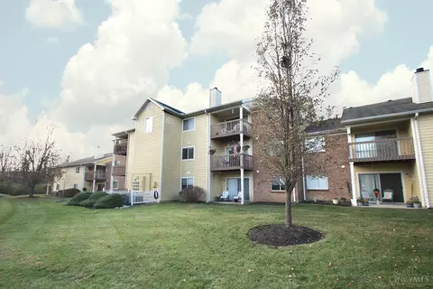 Exterior - 997 Cedar Ridge Dr, Cincinnati, OH 45245 photo 2 of 5