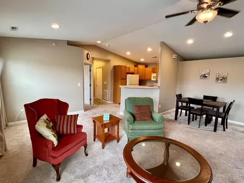 Living - 7648 Bridge Point Dr, Cincinnati, OH 45248 photo 3 of 3