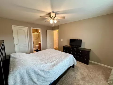 Bedroom - 7648 Bridge Point Dr, Cincinnati, OH 45248 photo 2 of 4