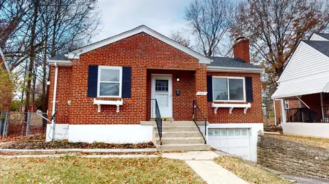 7841 Seward Ave, Mount Healthy, OH 45231
