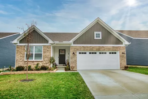2128 Pine Valley Dr, Hamilton, OH 45013
