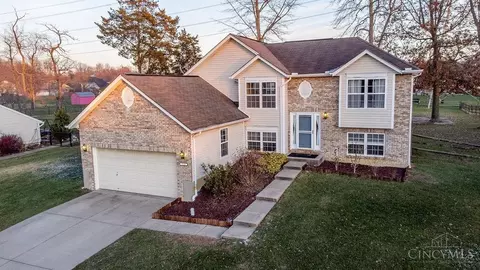1228 Nottingham Rd, Amelia, OH 45102