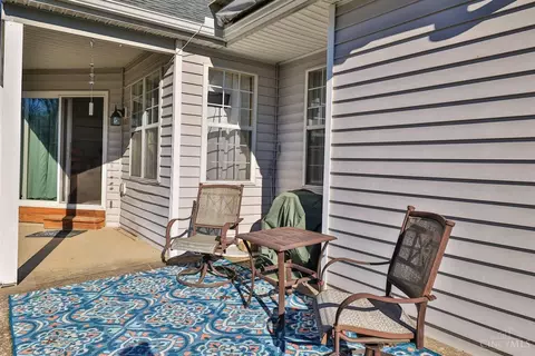 Exterior - 3200 Vineyard Ct, Maineville, OH 45039 photo 3 of 6