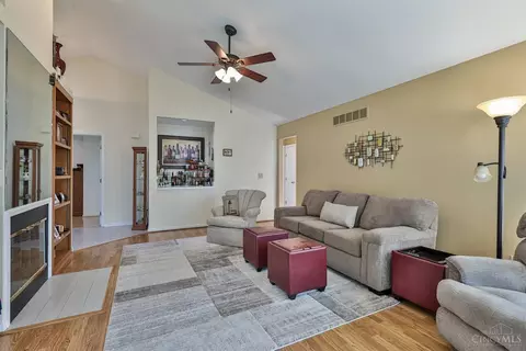 Living - 3200 Vineyard Ct, Maineville, OH 45039 photo 1 of 2