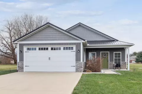 124 Mustang Dr, Jackson Twp, OH 45171