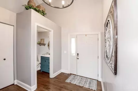 Entry Way - 9787 Troon Ct, Blue Ash, OH 45241 photo 3 of 6