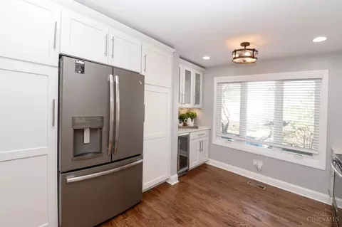 Kitchen - 9787 Troon Ct, Blue Ash, OH 45241 photo 3 of 7