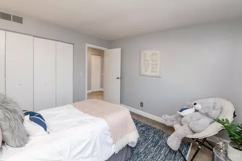 Bedroom - 9787 Troon Ct, Blue Ash, OH 45241 photo 2 of 6