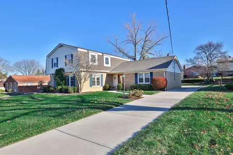 1924 Centerbrook Ct, Cincinnati, OH 45240