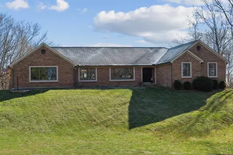 3274 Cherryview Ln, North Bend, OH 45052