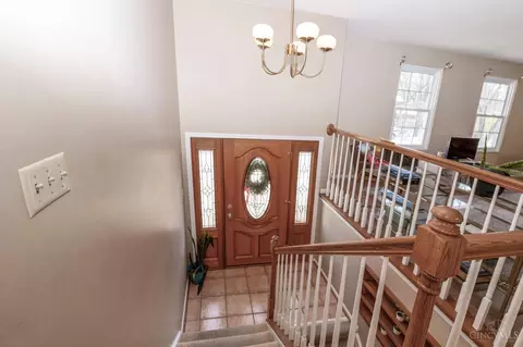 4009 Benjamin St, Cincinnati, OH 45245 photo 2