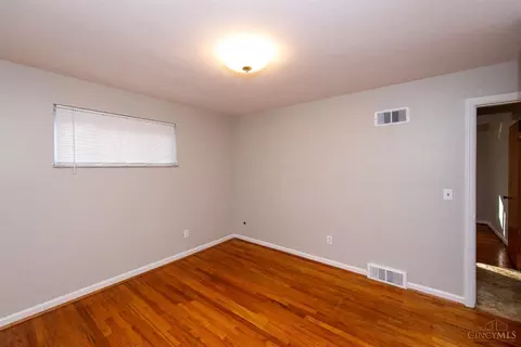 587 Covedale Ave, Cincinnati, OH 45238 photo 28