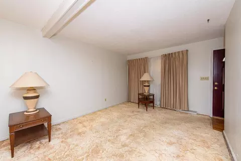 587 Covedale Ave, Cincinnati, OH 45238 photo 6