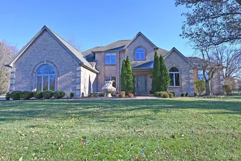 891 Country Club Dr, Cincinnati, OH 45245