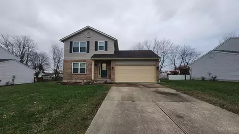 13 Eastridge Dr, Amelia, OH 45102