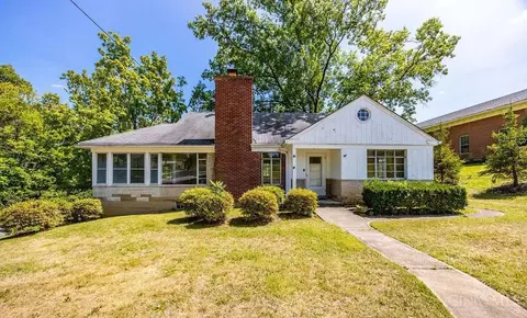 8320 Kenwood Rd, Cincinnati, OH 45236
