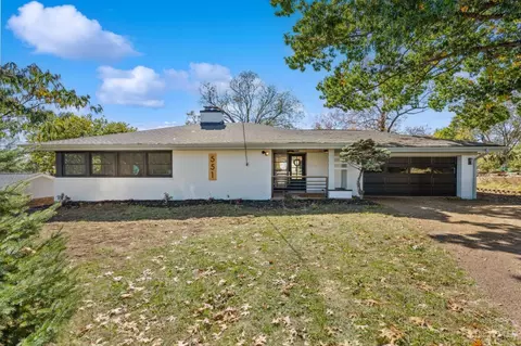 551 Hermay Dr, Hamilton, OH 45013